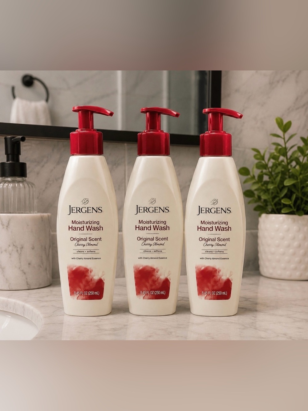 🍒Jergen’s Moisturizing Hand Wash - Cherry Almond Hand Wash 3 pack